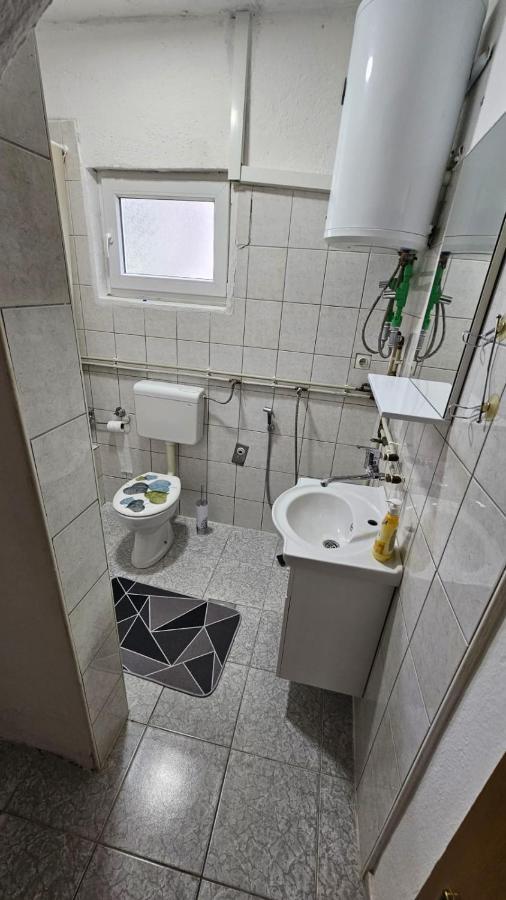 Apartman Naza Kulen Vakuf Esterno foto